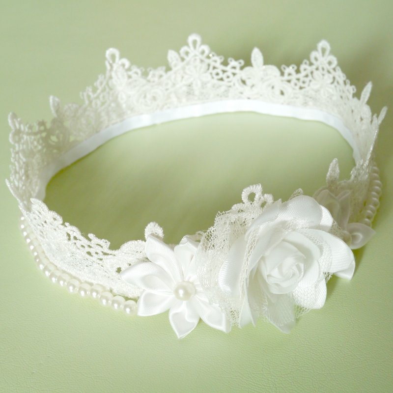 蕾丝花女皇冠