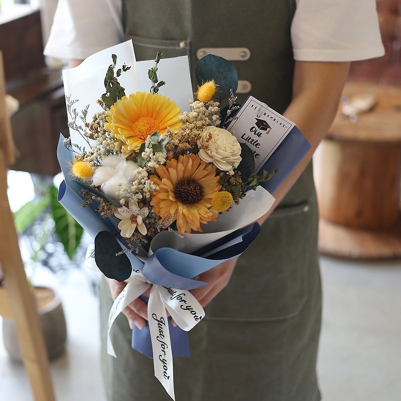 【毕业花束】G48 led灯花束 干燥花 向日葵花束 教师花束 毕业礼 - 干燥花/捧花 - 植物．花 