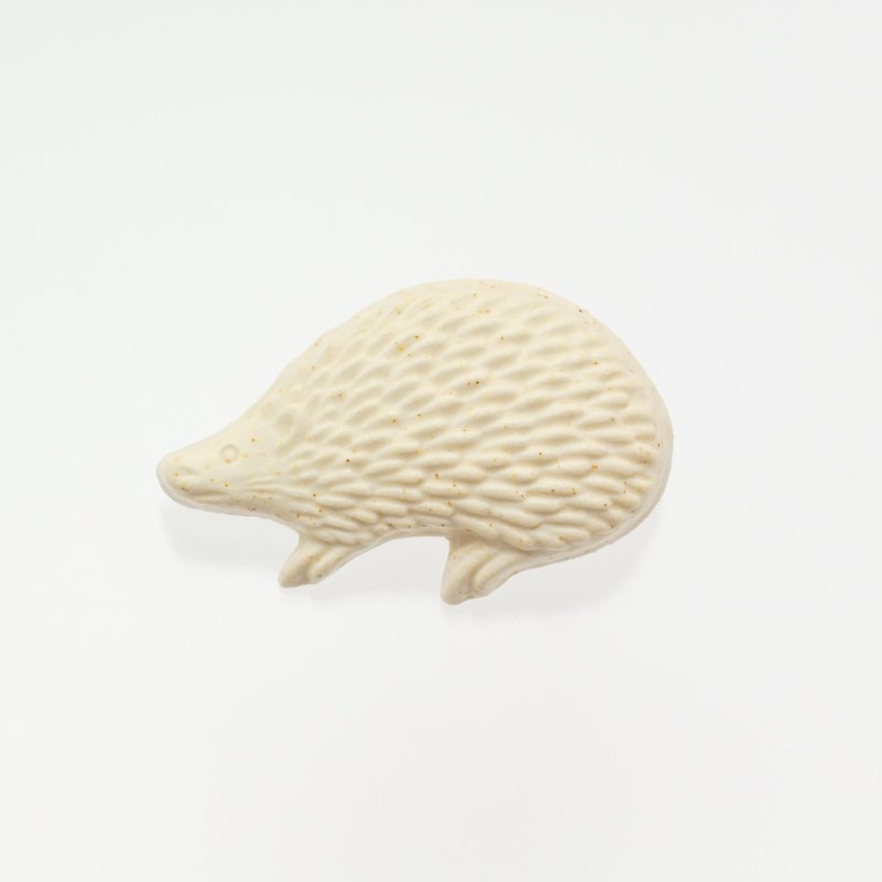 ceramics brooch hedgehog white