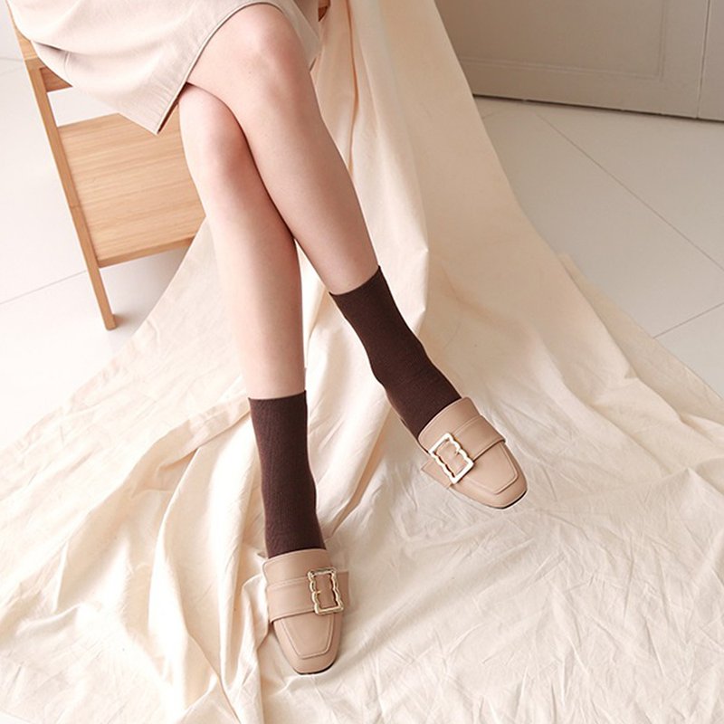 PRE-ORDER-韩国人手制 MACMOC Bloaffer (BEIGE) 复古扣穆勒鞋