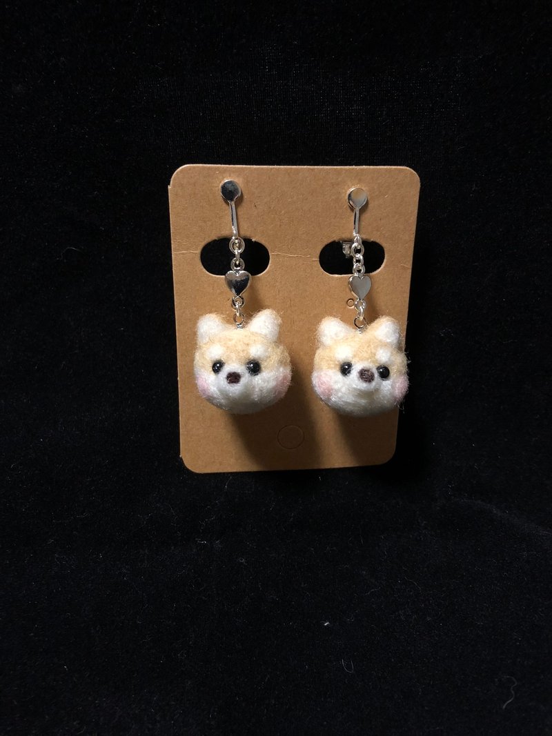Wool felt red shiba earrings
