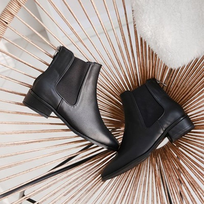 PRE-ORDER 韩国人手制 MACMOC Kalli (Black) 短靴