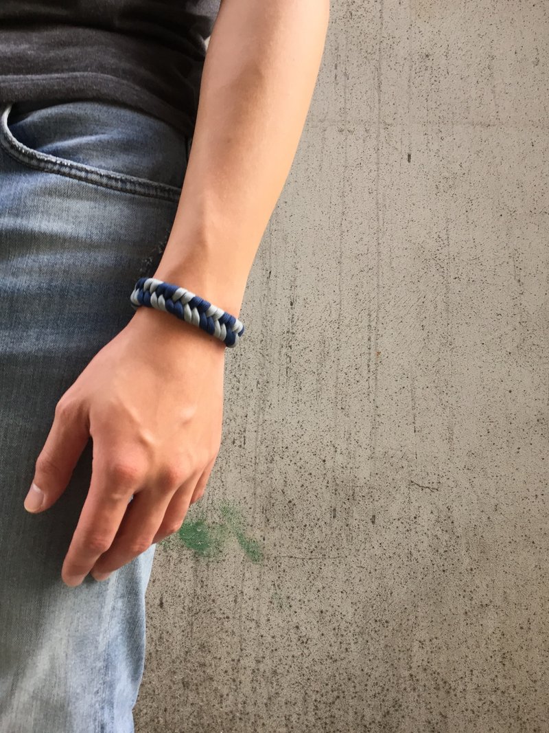 编圆工坊/定制化降落伞绳手链/特殊四色鱼尾-日系05
