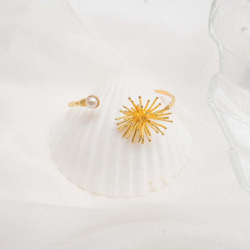 Sea urchin bangle