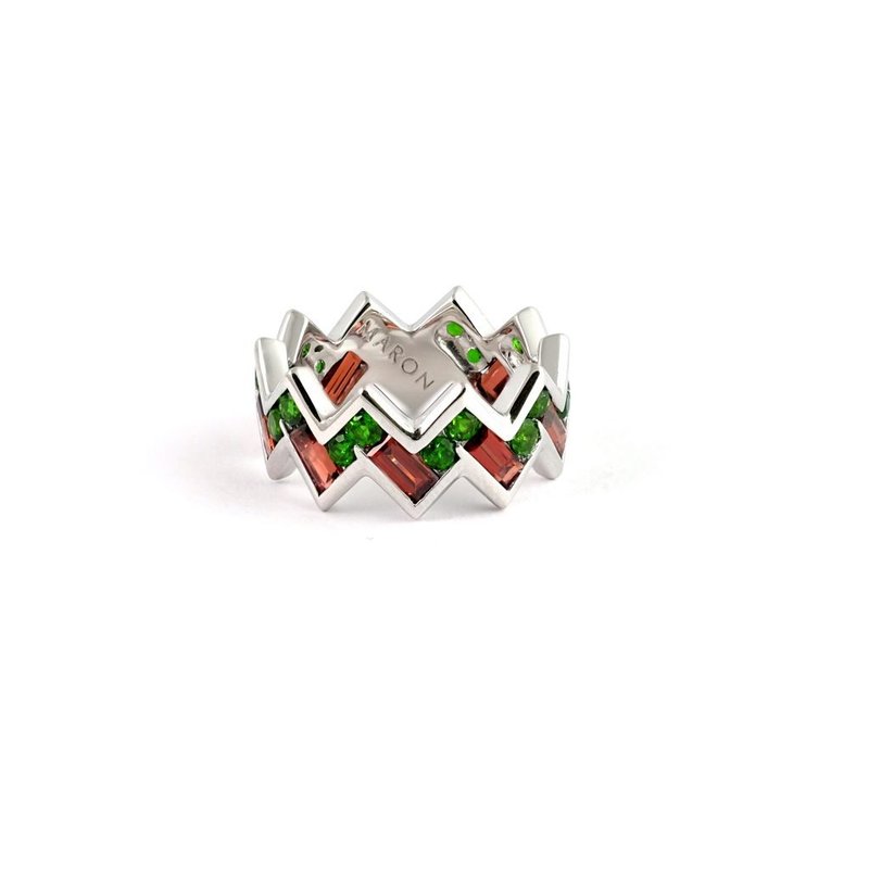 Urban Zigzag Ring with Chrome Diopside and Red Garnet