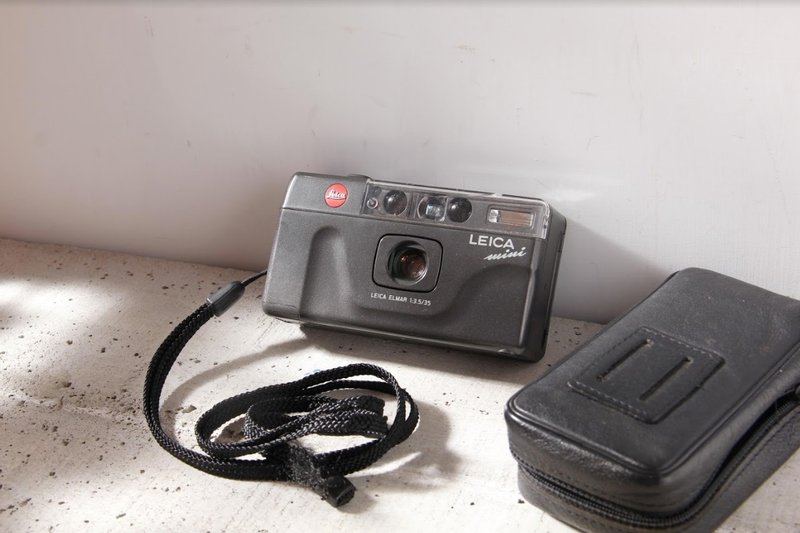 【星期天古董相机】Leica mini 35mm F3.5 傻瓜底片机 黑色