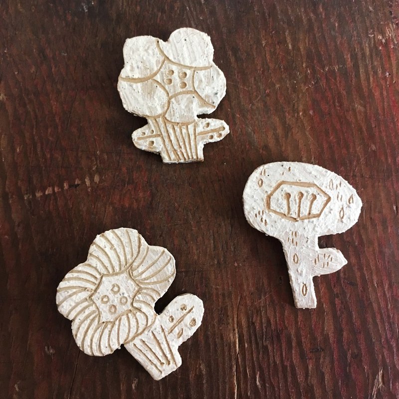森林系 白 朵朵 花 植物 文青 别针 胸针