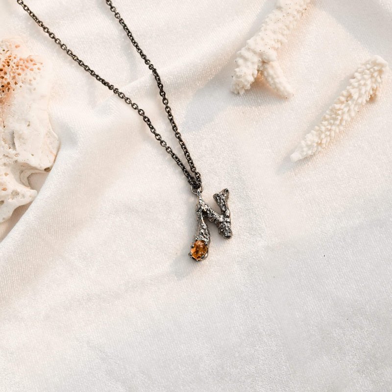 Alphabet pendant N letter