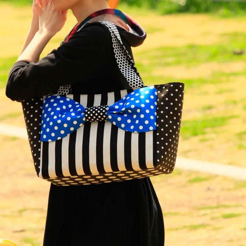 ribbon tote bag Love Comedy L size Blue dots stripes borders