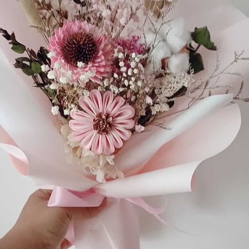 【毕业花束】永生玫瑰向日葵花束毕业老师礼物台北自取配送 - 干燥花/捧花 - 植物．花 红色