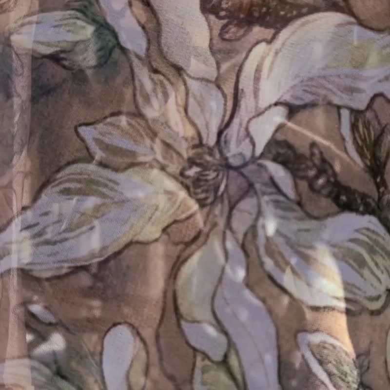 【Kobushi Magnolia  bloom /ベージュ】水彩アートシフォンストール　スカーフ　ショール　花柄　日本辛夷　シック　ブラウン - 中性连帽卫衣/T 恤 - 聚酯纤维 卡其色