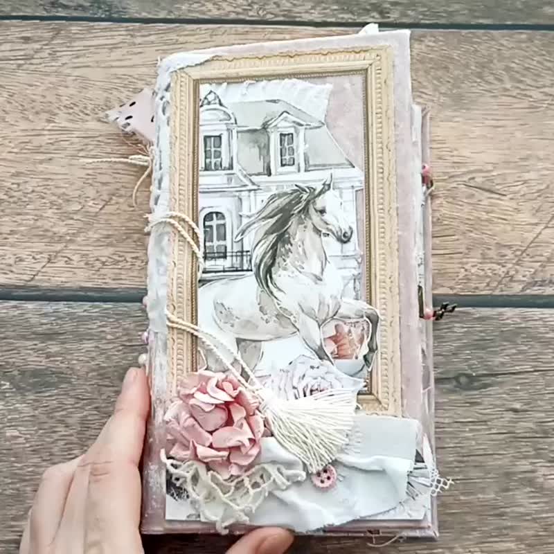 Horse junk journal handmade Lace roses dairy Cottage notebook - 笔记本/手帐 - 纸 粉红色