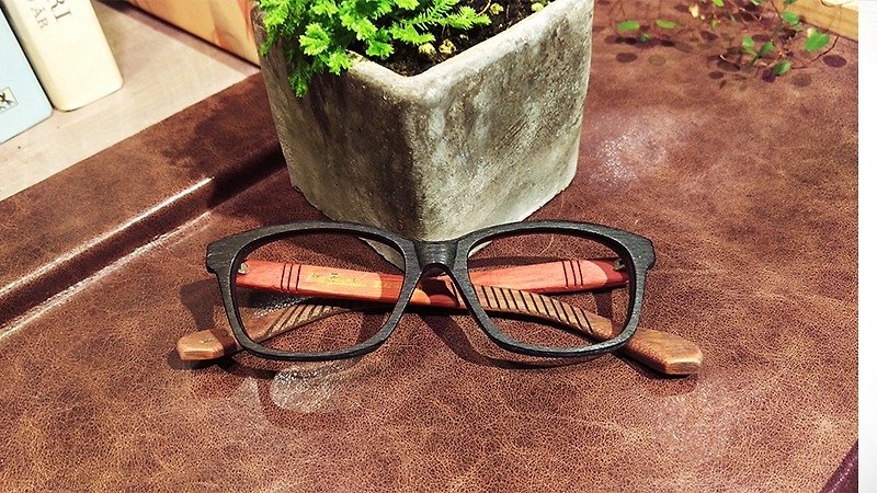 台湾手工眼镜【MB】系列 ­独家专利 手感工艺美学­之行动艺术品 - 眼镜/眼镜框 - 竹 红色