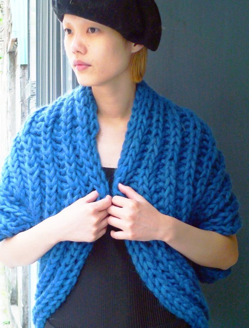 羊毛手织披肩外套_湛蓝＿公平贸易 - 女装休闲/机能外套 - 其他材质 蓝色