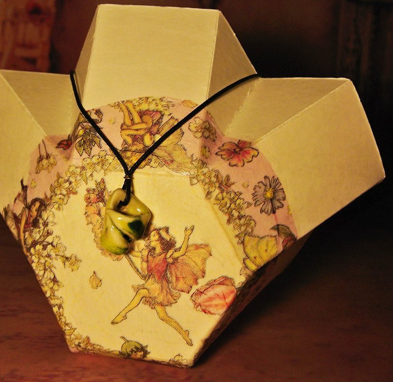 【 卷蕨叶  】项炼 陶瓷 白瓷 礼物 限量一只 手工 礼物 - 项链 - 其他材质 多色