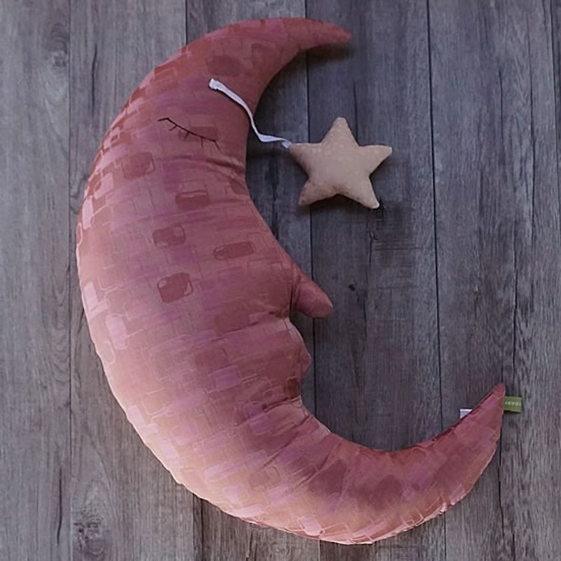 KAKIBABY专利天然柿子染布 - 月亮抱抱枕、哺乳枕(方块红色) - 哺乳巾 - 棉．麻 粉红色
