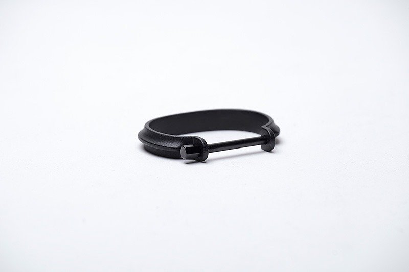 Drilling Lab＿Clamp Bracelet 锁·环 - 黑色 - 手链/手环 - 其他金属 