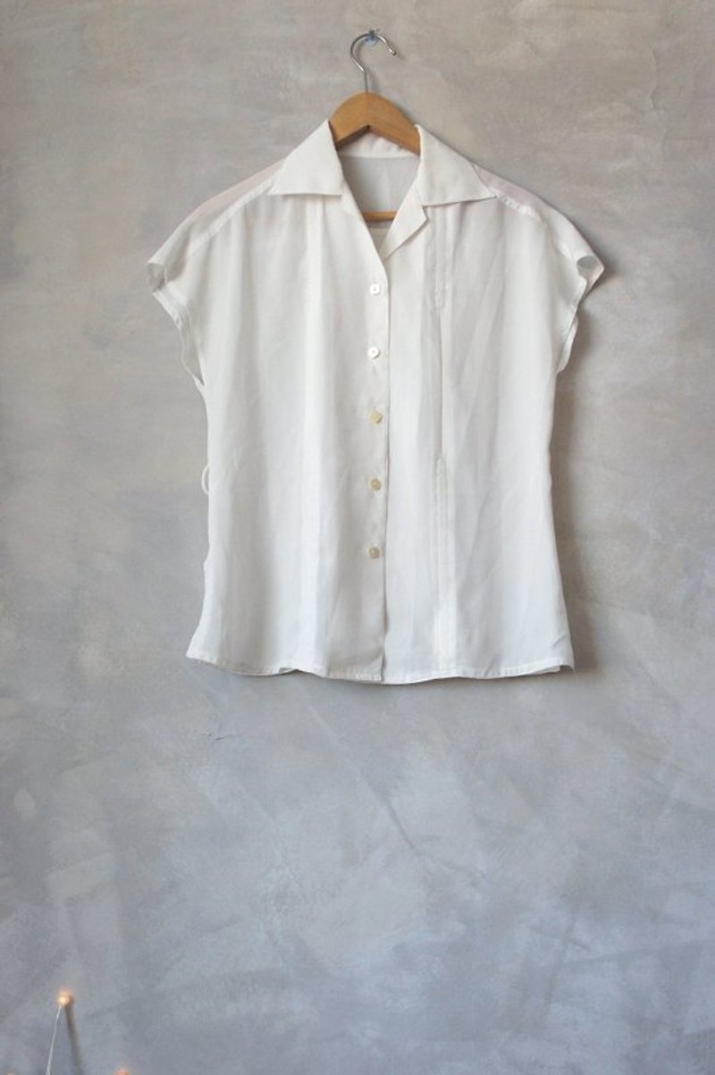 白柔顺素雅衬衫, 银缝线    古着 - 女装衬衫 - 其他材质 白色