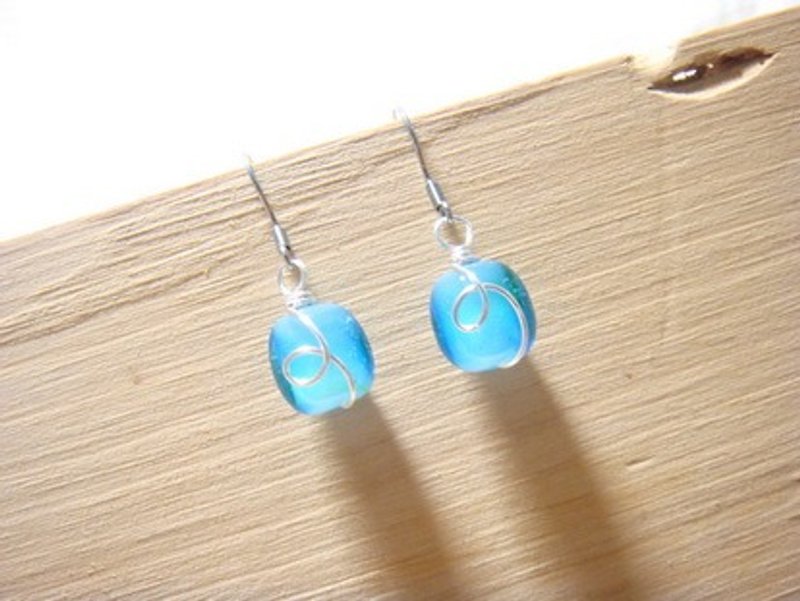 柚子林琉璃 - 晴空 - 琉璃耳环系列 浅海蓝 - 可改夹式 - 耳环/耳夹 - 玻璃 多色