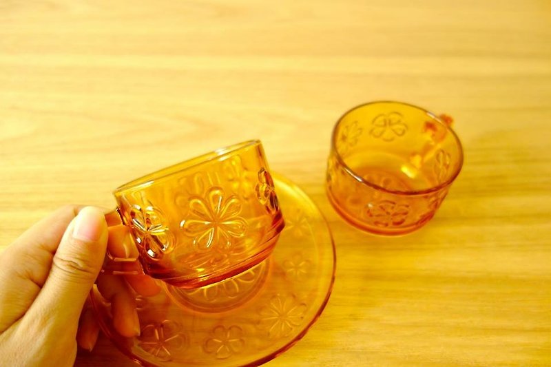 北欧香槟玻璃小花杯盘组 (1杯1盘组合) - 茶具/茶杯 - 玻璃 金色