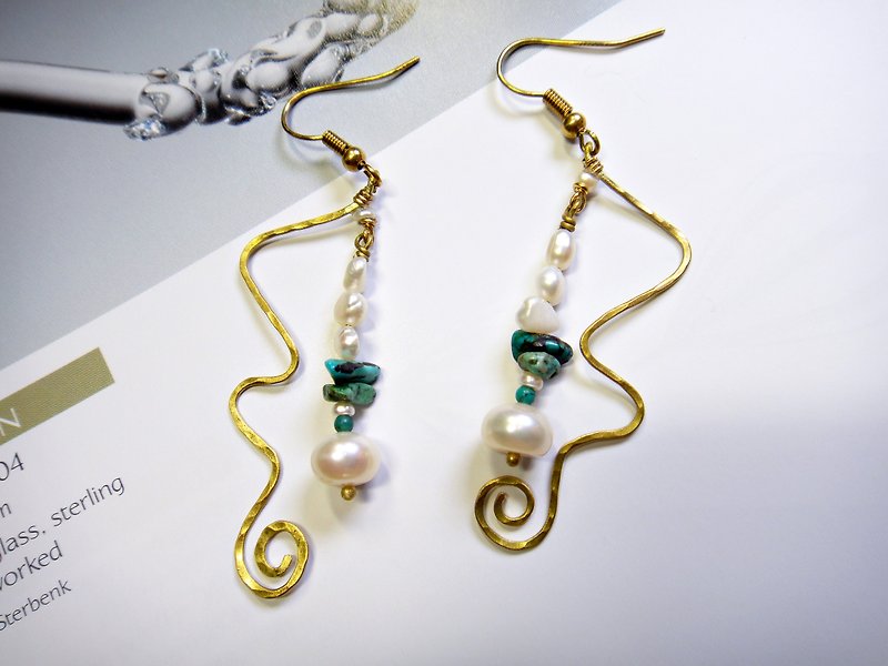 耳环◎珍珠*绿松石*黄铜绕线设计款耳环 - 耳环/耳夹 - 其他金属 