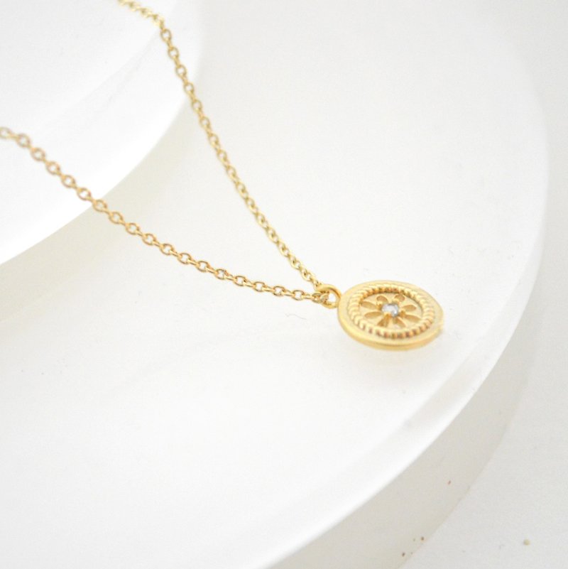 Necklace Flower Round Necklace - 项链 - 其他金属 金色