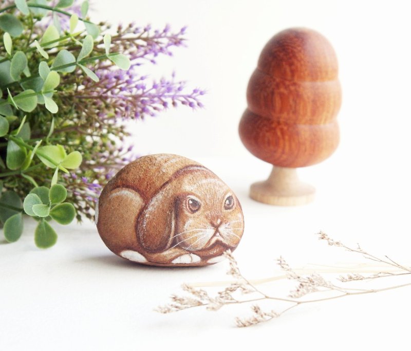 Rabbit stone painting - 植栽 - 植物．花 粉红色