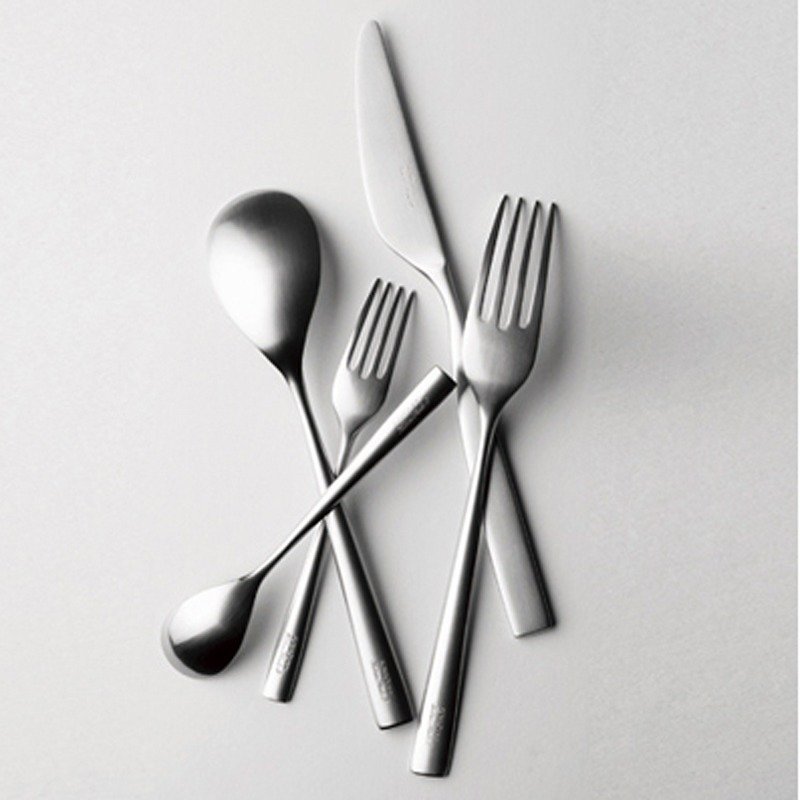 【日本Shinko】日本制 设计师系列-素直 Graf 精致餐具礼盒-5件组 - 餐刀/叉/匙组合 - 不锈钢 银色