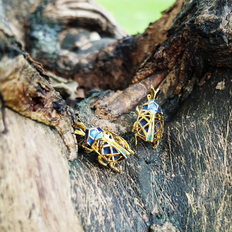 犀牛甲虫黄铜耳环 - 蓝色 - 耳环/耳夹 - 其他金属 蓝色