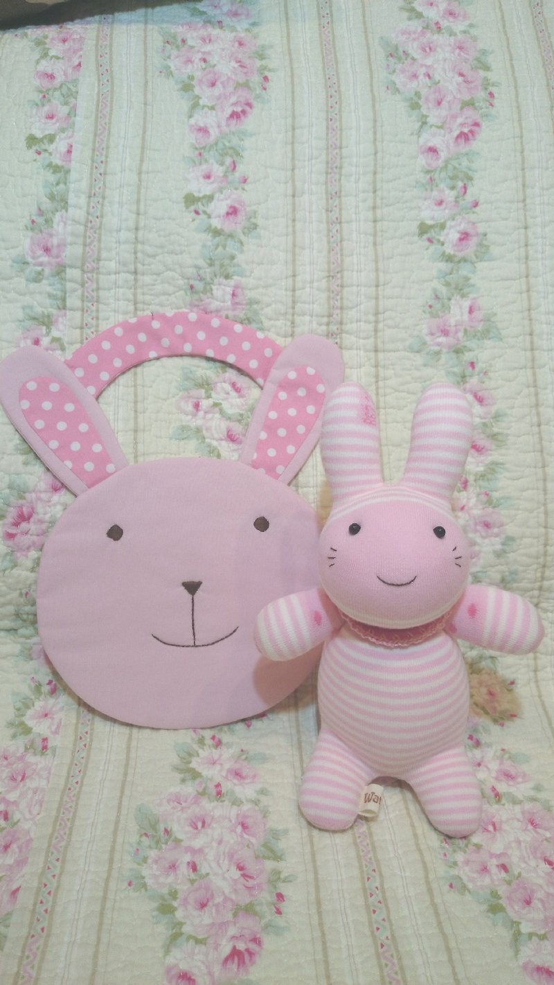 兔兔袜娃+兔兔造型围兜 弥月礼物 婴幼儿礼盒 - 玩偶/公仔 - 其他材质 