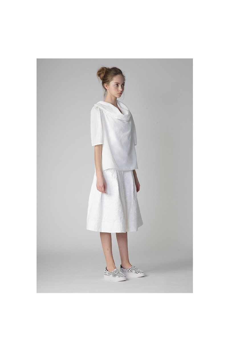 1501B4613 ( 素雅白高领上衣 ) - 女装上衣 - 其他材质 白色
