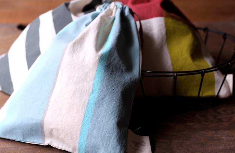 天气晴 ◆ 束口袋 - 化妆包/杂物包 - 其他材质 蓝色