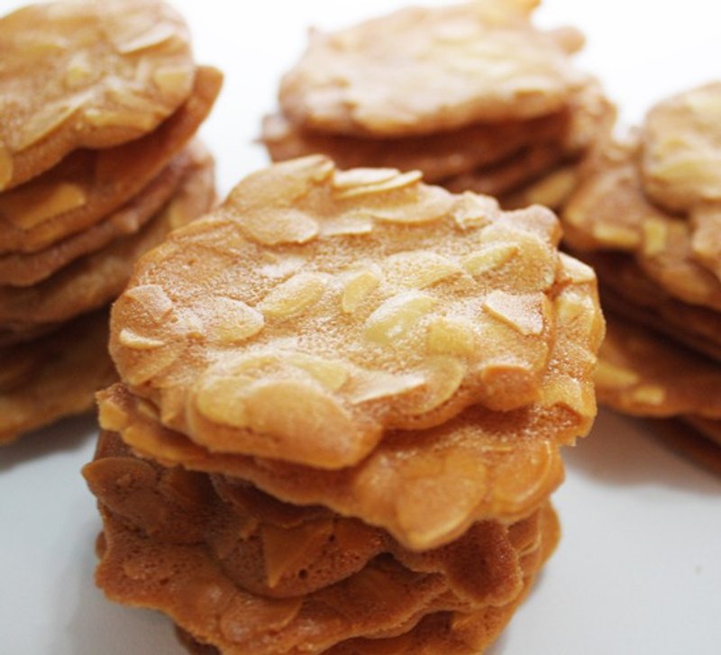 杏仁瓦片 - 手工饼干 - 新鲜食材 金色