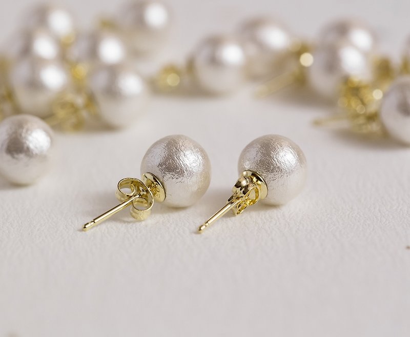 银白色棉珍珠925纯银耳环【Pure Pearl一般耳扣款】 - 耳环/耳夹 - 其他金属 