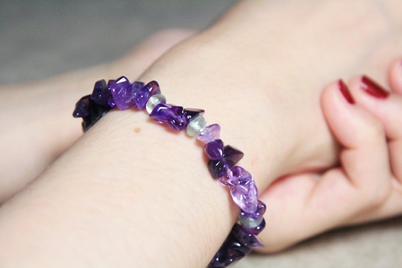 [Ofelia arts & crafts]天然石系列−天然紫水晶x海水蓝宝手链[J48-Alva] - 手链/手环 - 宝石 紫色