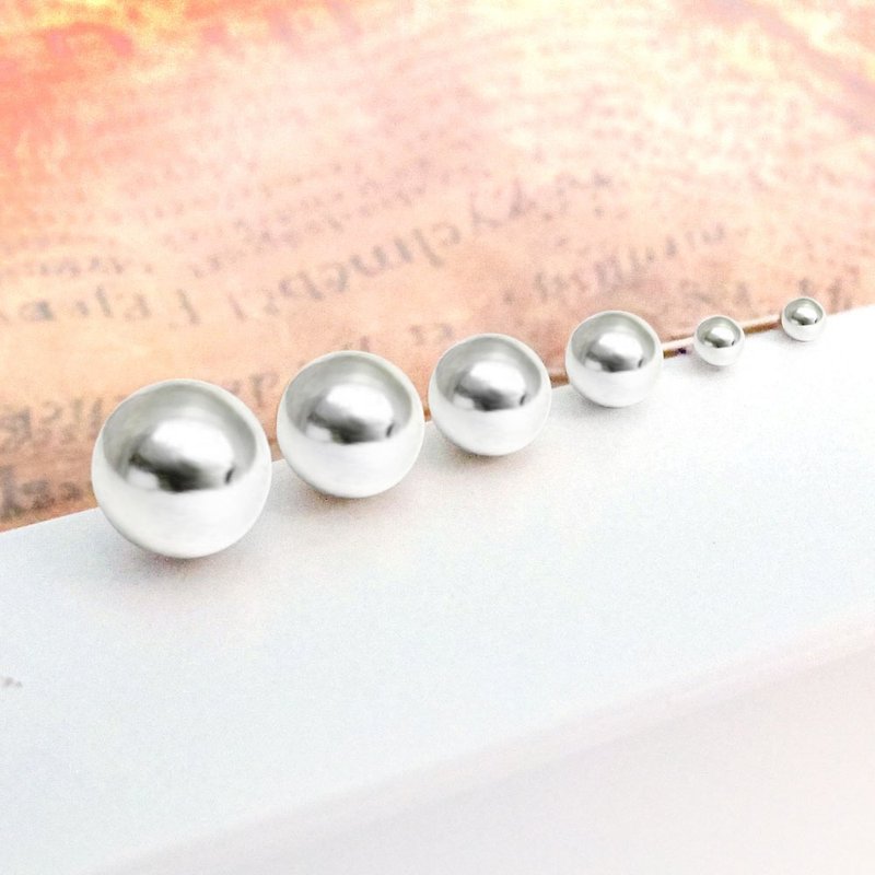 纯银耳环 气质甜心 银珠/圆珠7mm 925纯银耳环 - 耳环/耳夹 - 纯银 银色