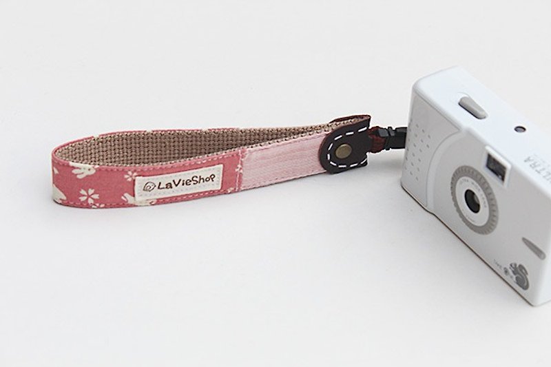 日系樱花兔子剪影(桃粉) 25mm手工相机背带/手腕带 小相机/底片机 - 相机 - 棉．麻 粉红色