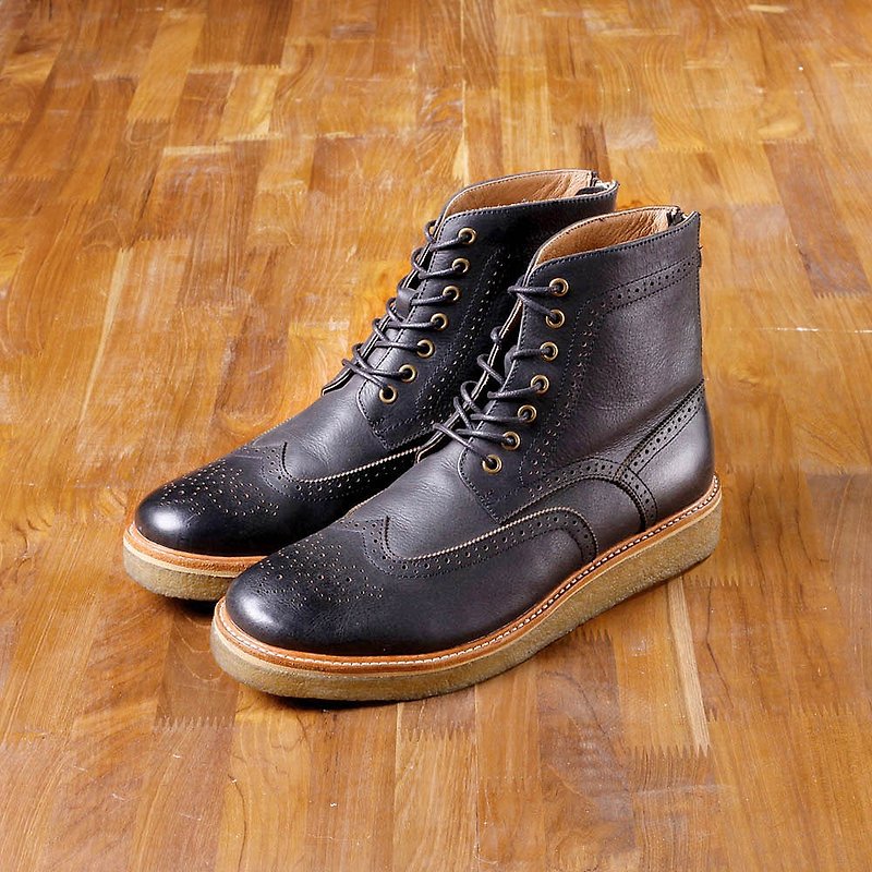 Vanger 优雅美型·Outdoor重磅感雕花生胶厚底靴 Va81个性黑(偏小一码) - 男款休闲鞋 - 真皮 黑色