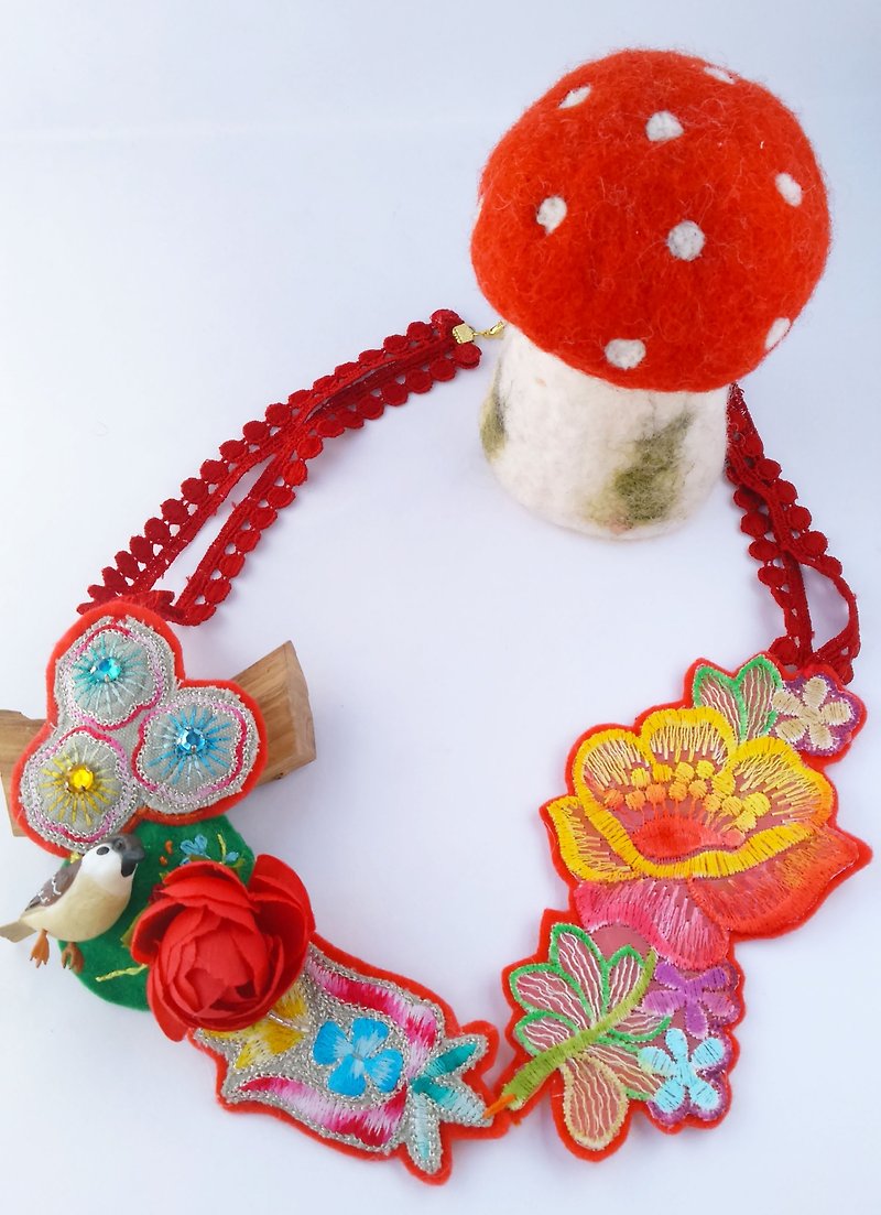 中式 麻雀 彩色蕾丝 花朵长项链 - 项链 - 绣线 红色