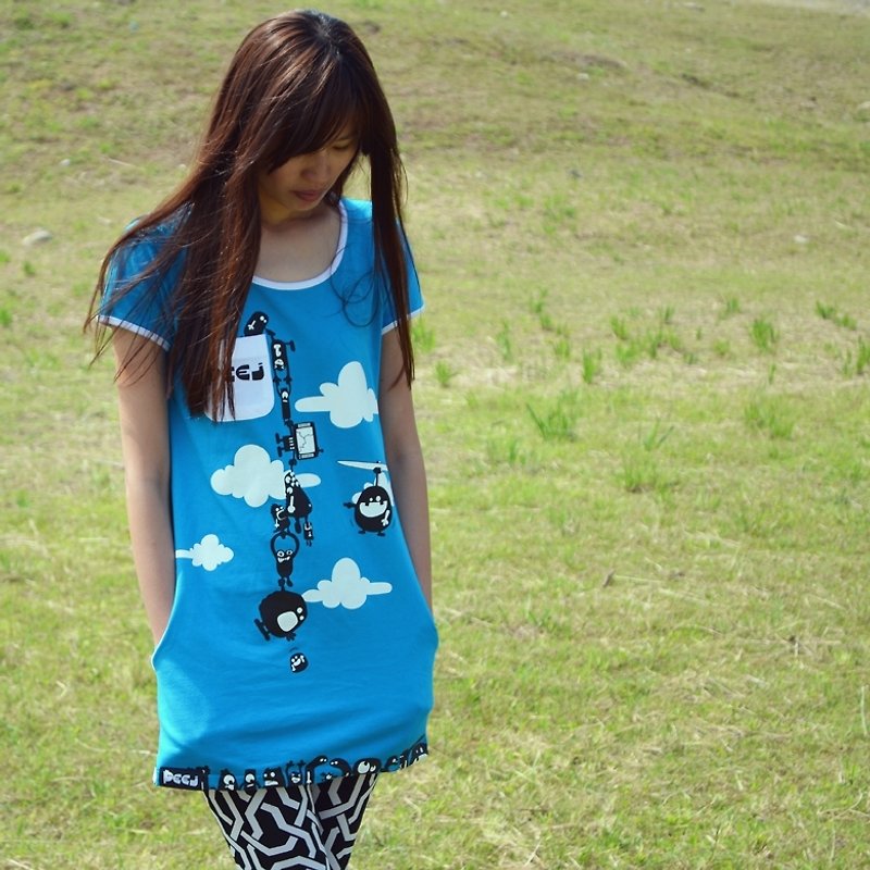 【买一送一】永不放弃踢/哆啦A梦蓝色/男女/女生长版 - 女装 T 恤 - 棉．麻 蓝色