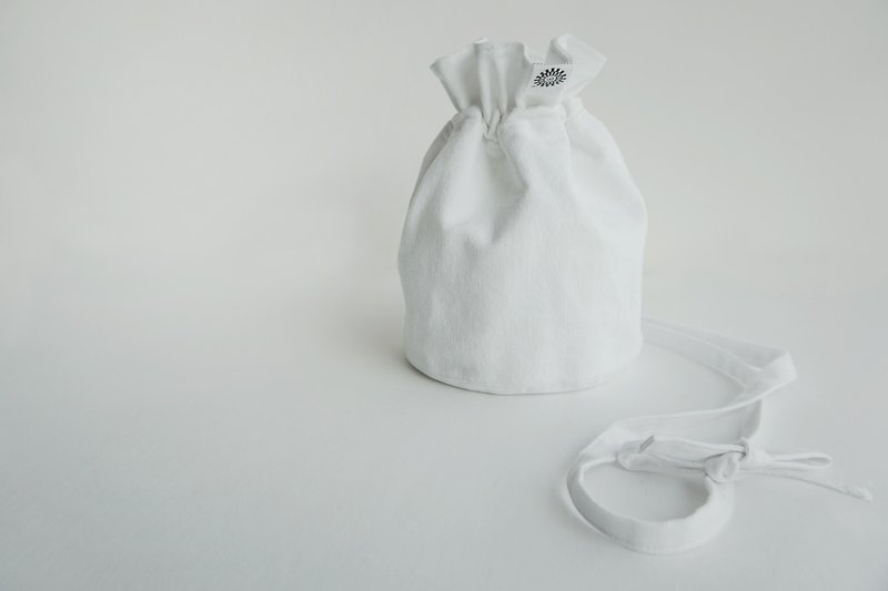 白花瓣水桶包-侧背包-斜背包-(棉绳) - 侧背包/斜挎包 - 其他材质 白色