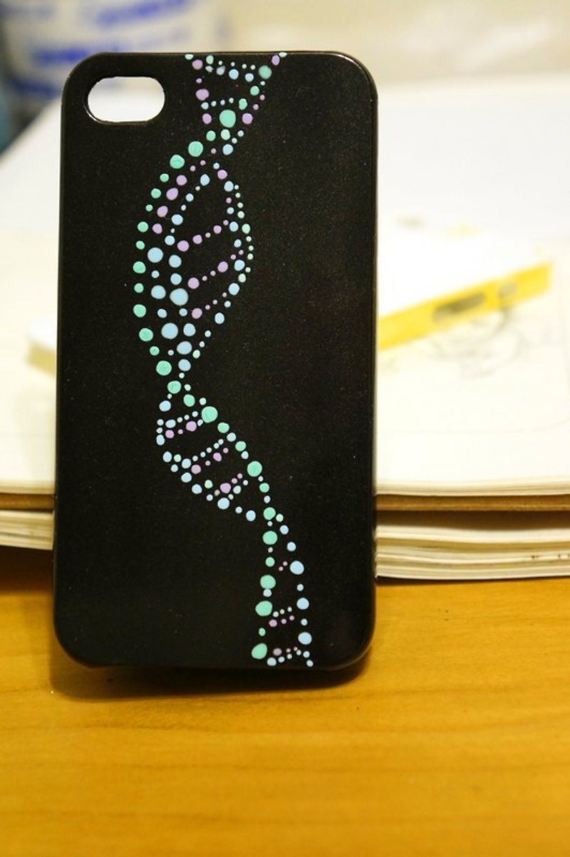 【DNA】Apple iphone 4 & 4S手绘手机殻 可客制化 - 手机壳/手机套 - 塑料 黑色