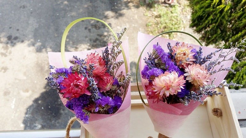 【One 花筒】送给妈妈的花 - 植栽/盆栽 - 植物．花 粉红色