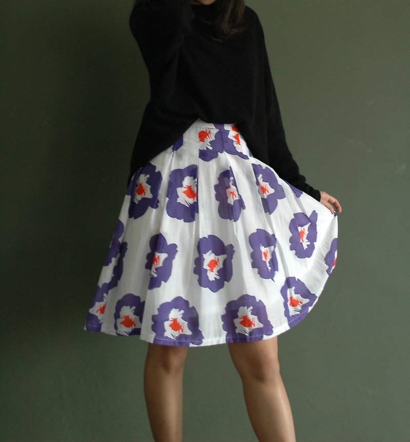 Marimekko风格紫花薄丝折裙(只剩s码，25腰) - 裙子 - 纸 