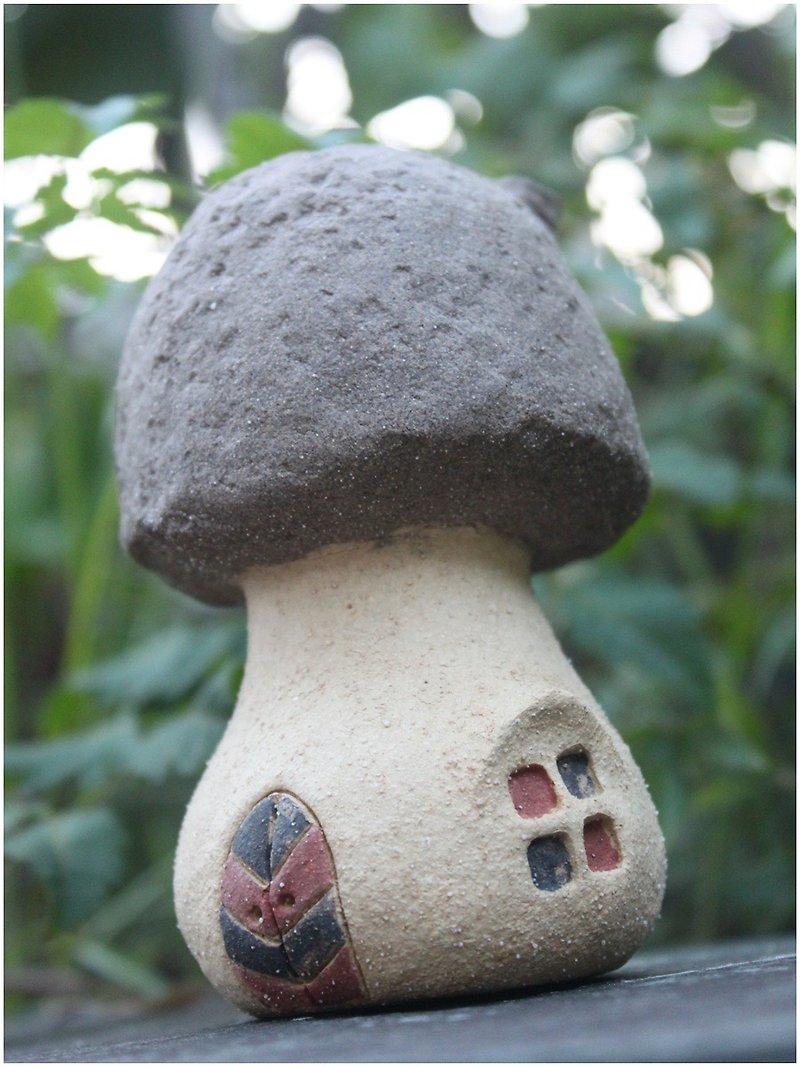【蘑菇村 Mushroom Village】超质感陶手作蘑菇大屋 - 花瓶/陶器 - 陶 橘色