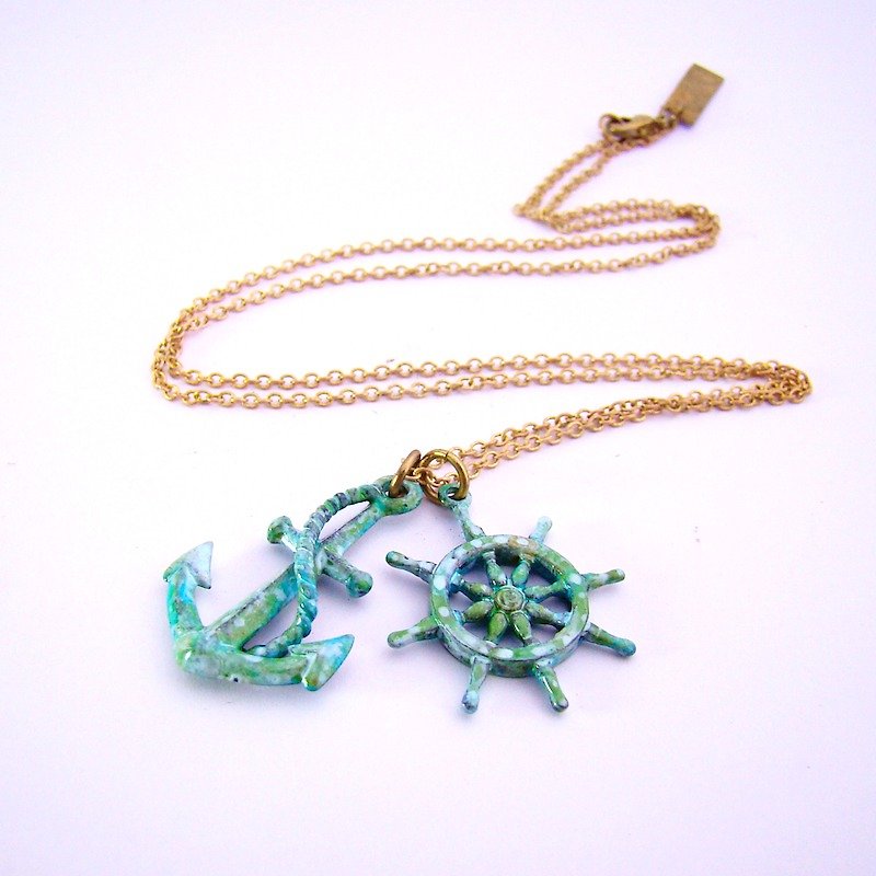Patina Anchor and Wheel pendant in brass,Rocker jewelry ,Skull jewelry,Biker jewelry - 项链 - 其他金属 