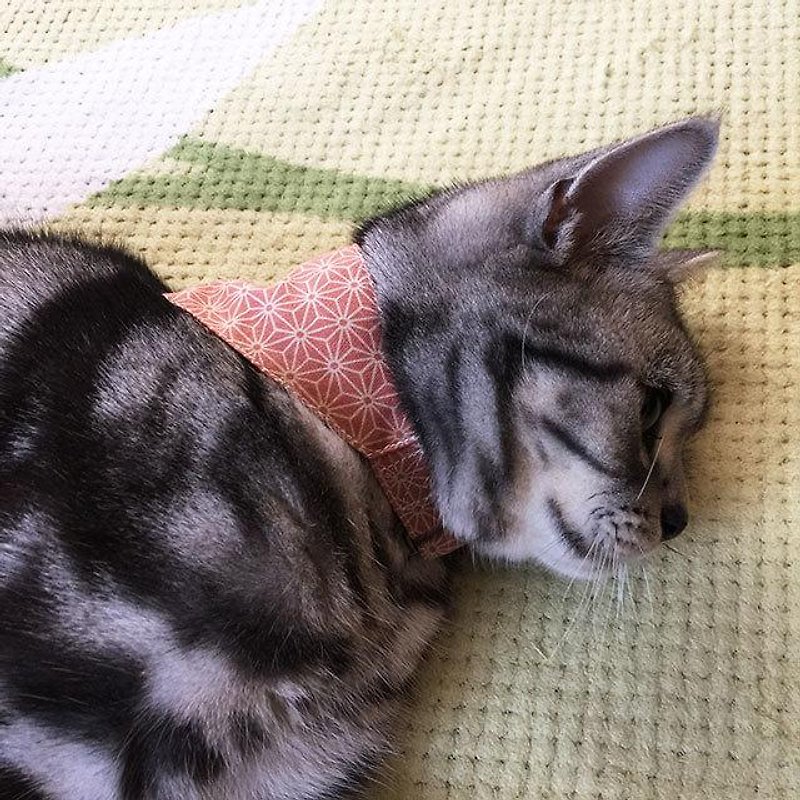 麻の葉柄ピンク・猫用バンダナ風首輪 角カンあり 子猫から成猫まで - 衣/帽 - 其他材质 