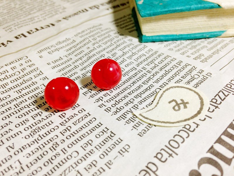 【 耳环 】赤枫老师的秘密*可改夹式 - 耳环/耳夹 - 塑料 红色