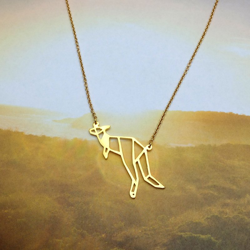 Kangaroo Necklace gift for Animal lover, Gold plated Jewelry, Origami Design - 项链 - 铜/黄铜 金色