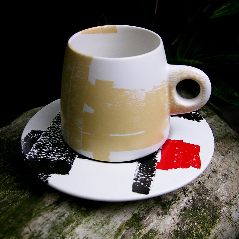 李建中 / 对映 - 画石咖啡杯 (米黄) - 咖啡杯/马克杯 - 陶 金色